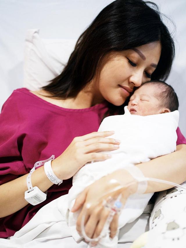 Jasa Perawat Bayi Datang Ke Rumah Baby Care Yogyakarta